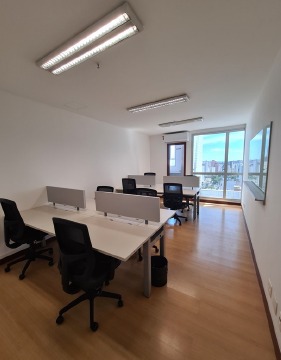 WhatsApp Image 2025-10-29 at 11.58.54 (1)